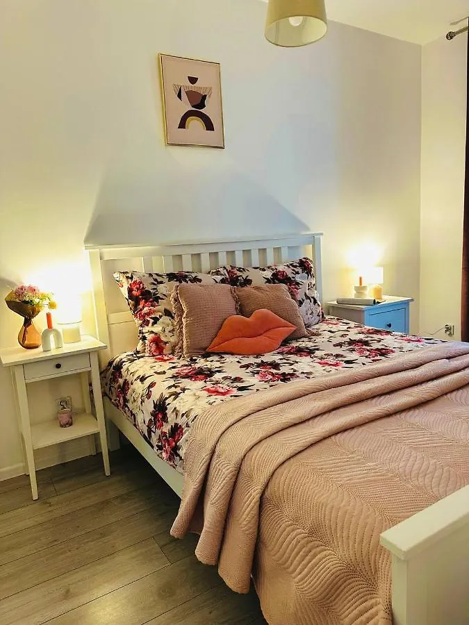 Apartament Blisko Centrum Warszawy Apartment Warsaw Poland